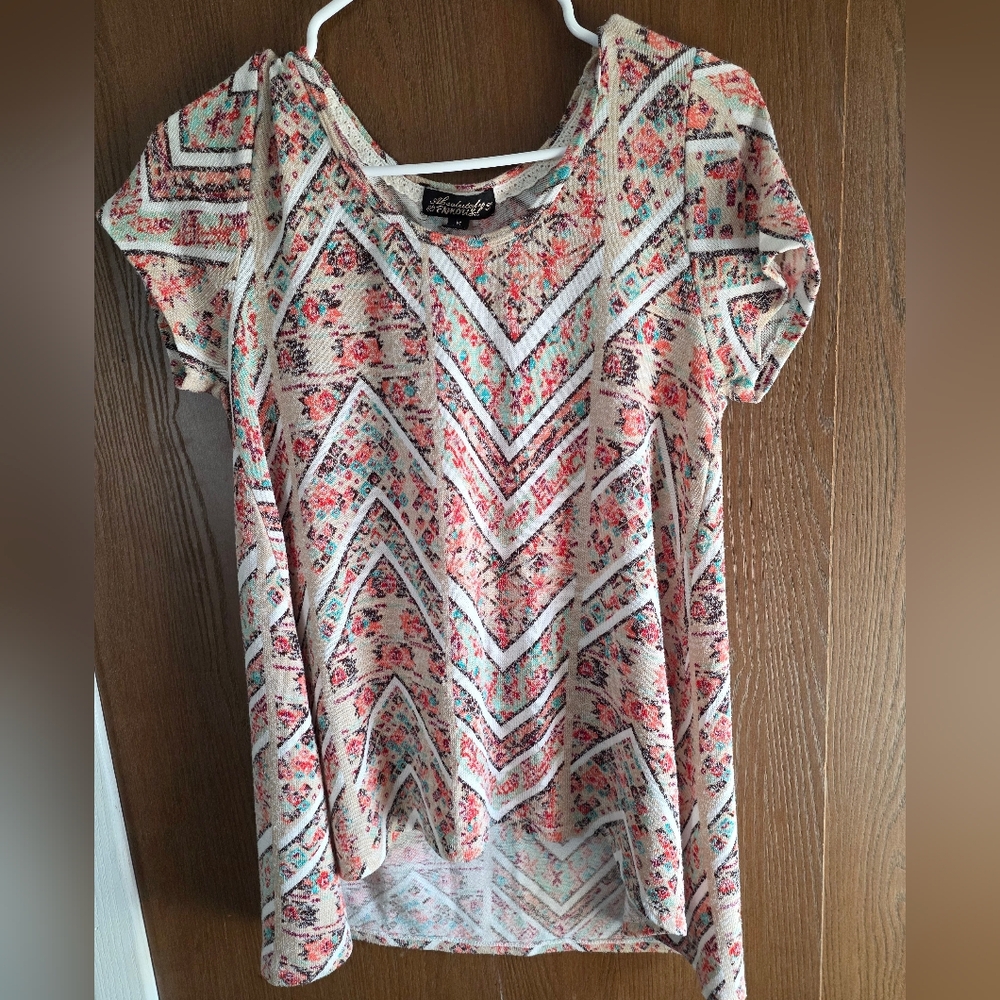Absolutely Famous Multicolor Chevron Blouse